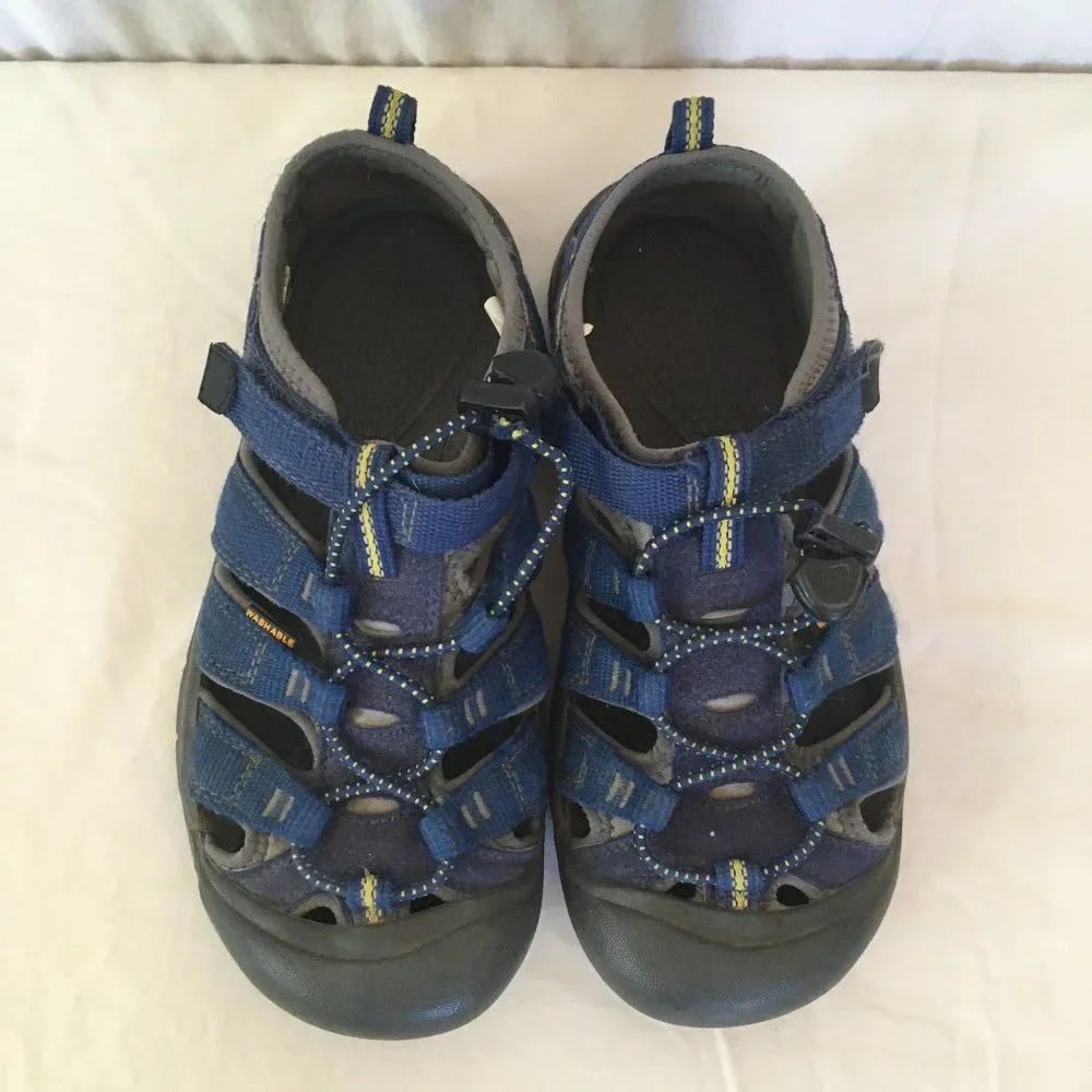 Keen Outdoor Sport Water Sandal Sz 4 Youth